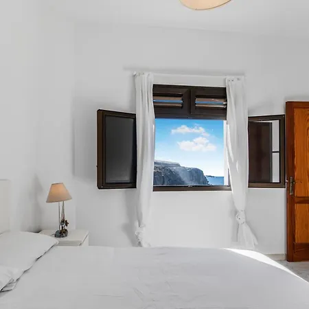 Caleta Sea And Sunset Views *